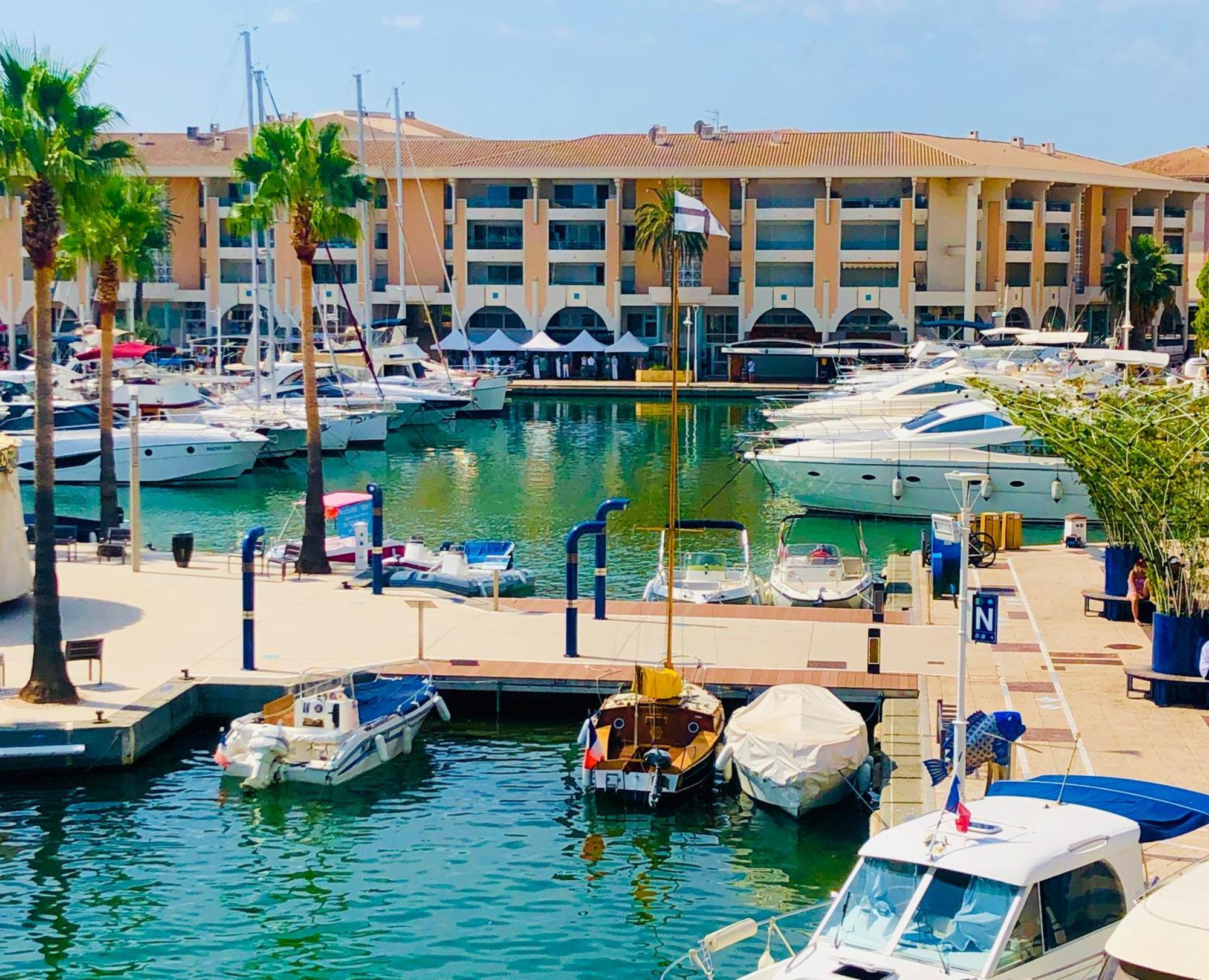 Charmant 2 Pieces A Port-Fréjus Εξωτερικό φωτογραφία